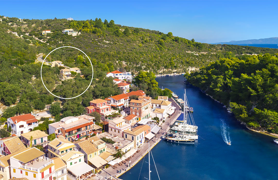 Bay View, Paxos